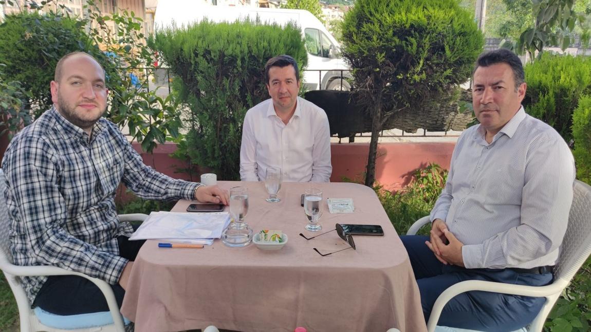Belediye Başkanımız Özcan Ulupınar, İlçe Kaymakamımız Muhammed Evlice ve Ticaret Sanayi Odası Başkanı Abdullah Başoğlu ile bir araya geldi.  